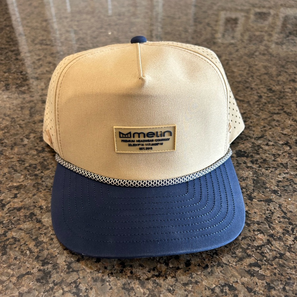 Melin Hat